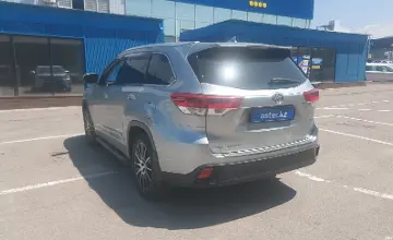 Toyota Highlander 2018 года за 14 000 000 тг. в Алматы фото 4