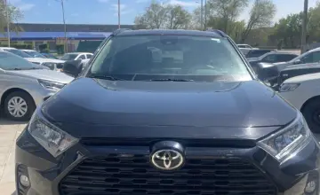 Toyota RAV4 2020 года за 13 000 000 тг. в Уральск фото 2