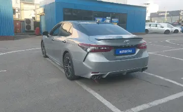 Toyota Camry 2021 года за 12 000 000 тг. в Алматы фото 4