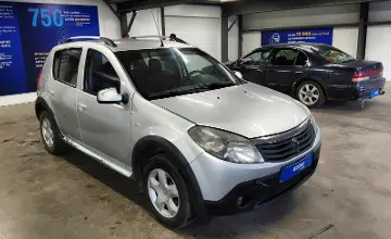 Renault Sandero 2014 года за 2 700 000 тг. в Астана фото 2