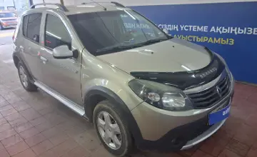 Renault Sandero 2014 года за 3 500 000 тг. в Астана фото 3