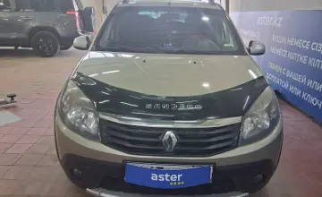 Renault Sandero 2014 года за 3 500 000 тг. в Астана фото 2