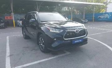 Toyota Highlander 2021 года за 25 000 000 тг. в Алматы фото 2