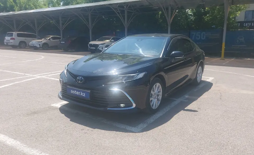 Toyota Camry 2023 года за 14 000 000 тг. в Алматы