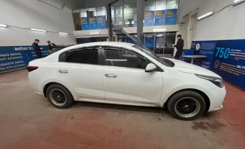 Kia Rio 2019 года за 7 000 000 тг. в Астана фото 4