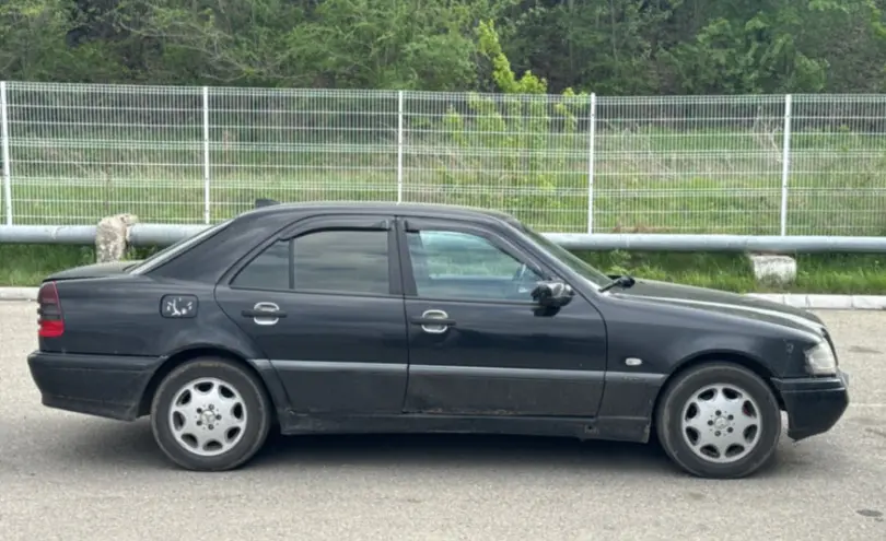 Mercedes-Benz C-Класс 1997 года за 1 100 000 тг. в Усть-Каменогорск фото 4