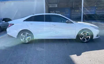 Hyundai Elantra 2020 года за 9 000 000 тг. в Тараз фото 4