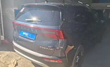 Hyundai Custin 2025 года за 13 700 000 тг. в Астана