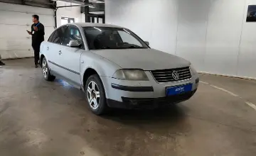 Volkswagen Passat 2001 года за 1 800 000 тг. в Астана фото 2