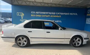 BMW 5 серии 1990 года за 1 100 000 тг. в Алматы фото 4