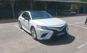Toyota Camry 2020 года за 11 500 000 тг. в Алматы фото 2