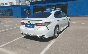 Toyota Camry 2020 года за 11 500 000 тг. в Алматы фото 3