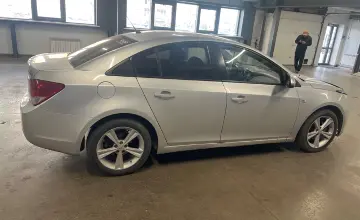 Chevrolet Cruze 2010 года за 3 000 000 тг. в Астана фото 4