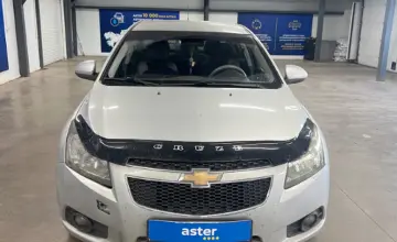 Chevrolet Cruze 2010 года за 3 000 000 тг. в Астана фото 2