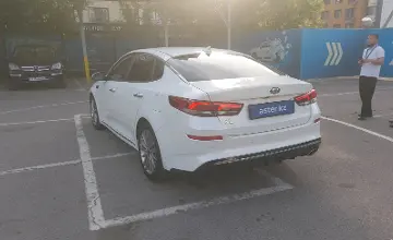 Kia K5 2018 года за 10 000 000 тг. в Алматы фото 4