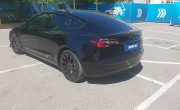 Tesla Model 3 2022 года за 11 000 000 тг. в Алматы фото 4