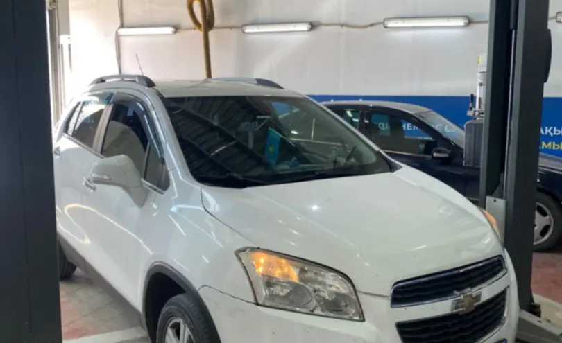 Chevrolet Tracker 2015 года за 5 000 000 тг. в Астана фото 3