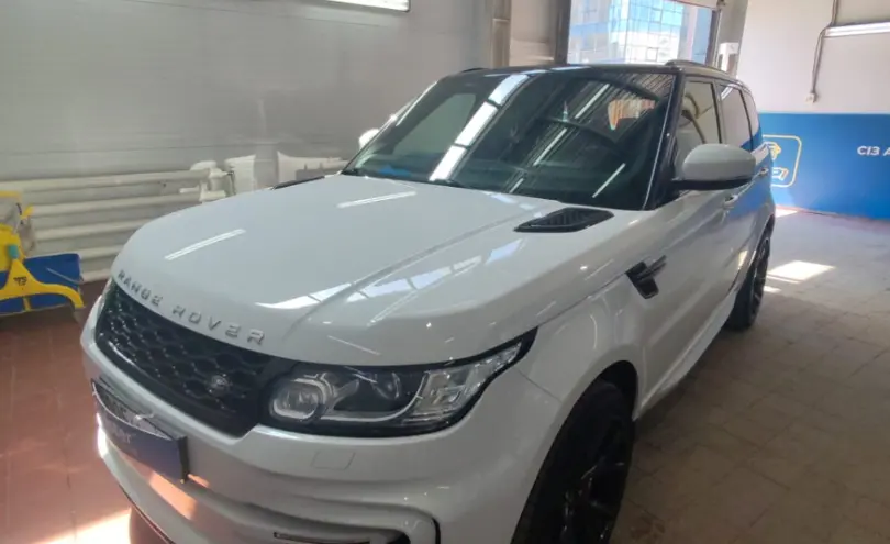 Land Rover Range Rover Sport 2015 года за 19 000 000 тг. в Астана