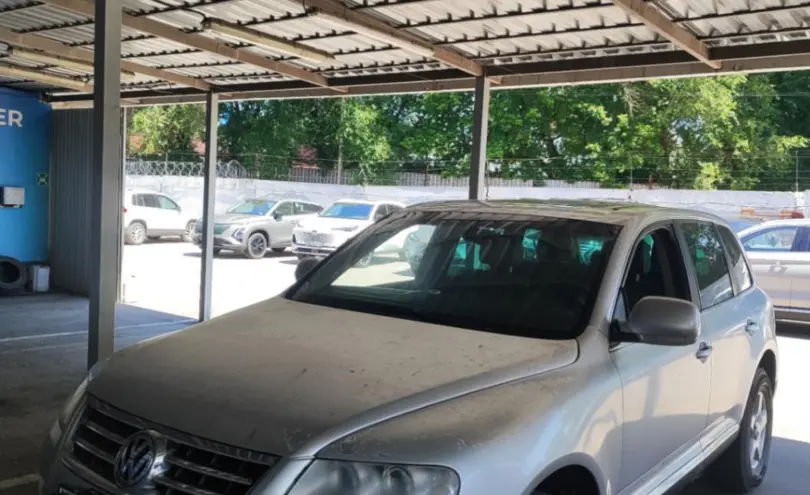 Volkswagen Touareg 2006 года за 5 000 000 тг. в Алматы