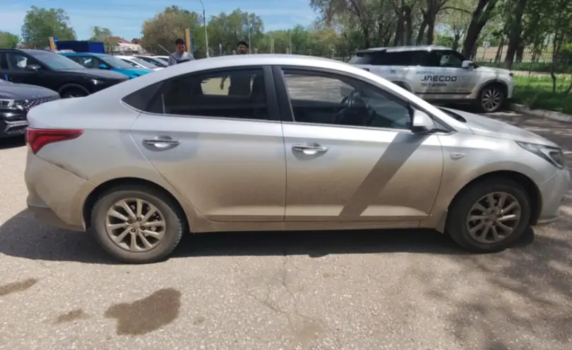Hyundai Accent 2020 года за 7 000 000 тг. в Актобе фото 4