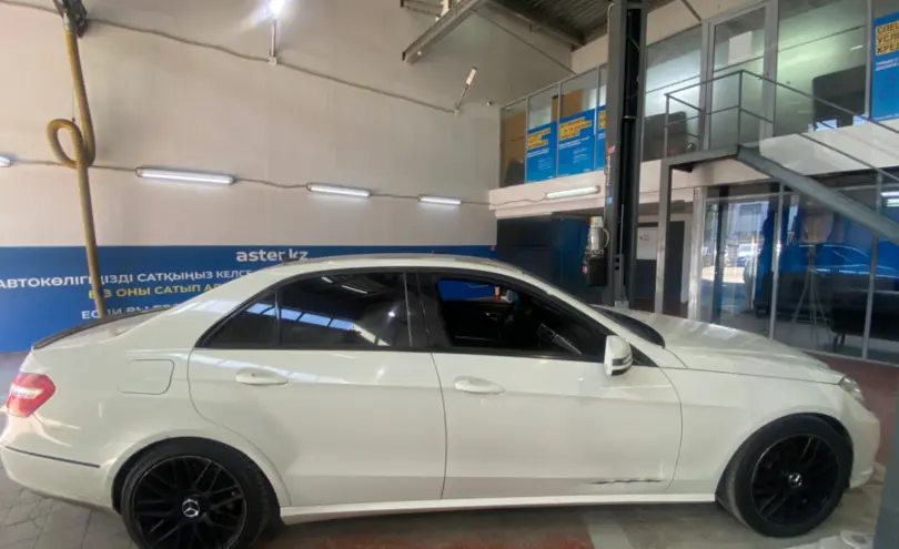 Mercedes-Benz E-Класс 2010 года за 8 000 000 тг. в Астана фото 4
