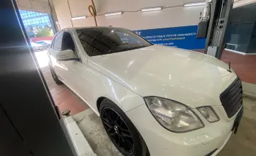 Mercedes-Benz E-Класс 2010 года за 8 000 000 тг. в Астана фото 3