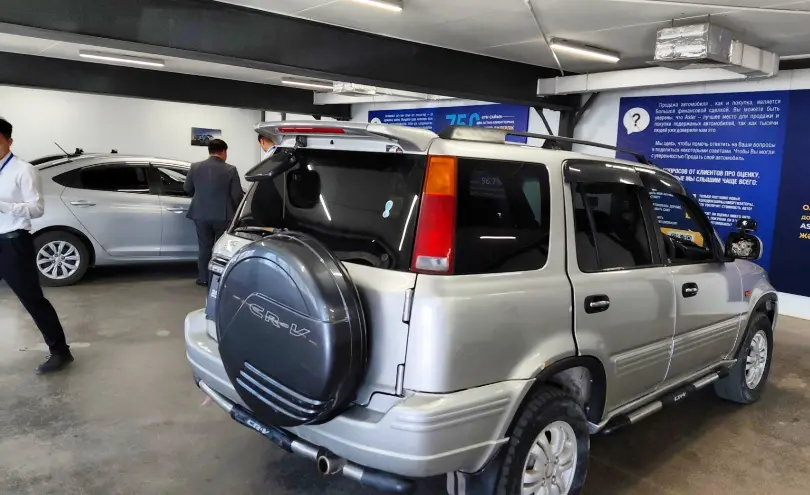 Honda CR-V 1995 года за 3 000 000 тг. в Астана фото 3