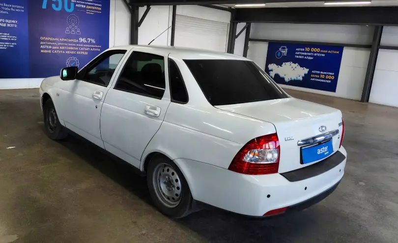 LADA (ВАЗ) Priora 2013 года за 2 000 000 тг. в Астана фото 4