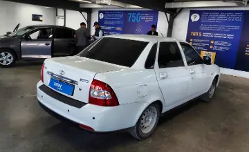 LADA (ВАЗ) Priora 2013 года за 2 000 000 тг. в Астана фото 3