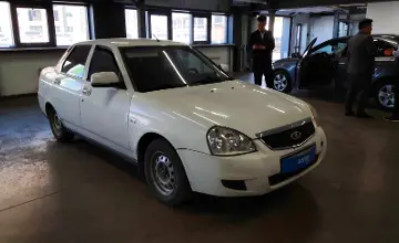 LADA (ВАЗ) Priora 2013 года за 2 000 000 тг. в Астана фото 2