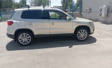 Volkswagen Tiguan 2014 года за 8 000 000 тг. в Тараз фото 4