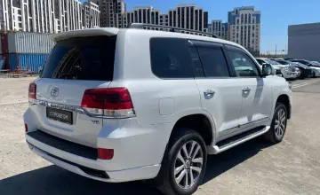 Toyota Land Cruiser 2016 года за 22 000 000 тг. в Астана