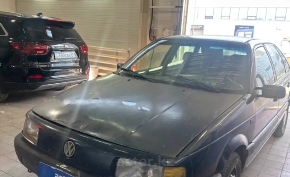 Volkswagen Passat 1993 года за 700 000 тг. в Астана
