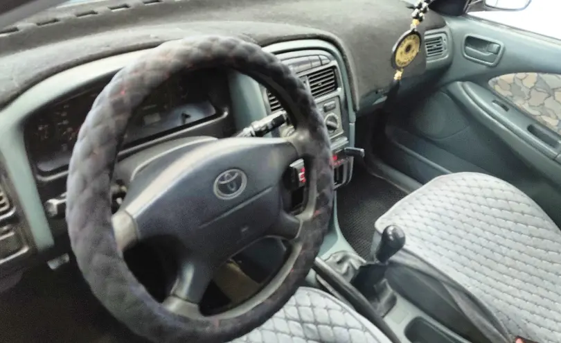 Toyota Avensis 1998 года за 2 000 000 тг. в Астана фото 5