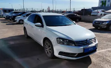 Volkswagen Passat 2011 года за 3 000 000 тг. в Астана фото 2