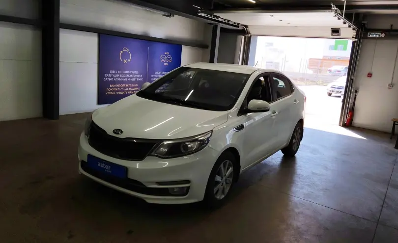 Kia Rio 2017 года за 5 800 000 тг. в Астана