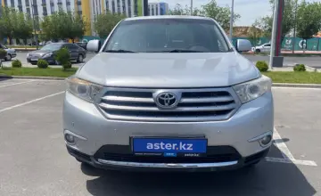 Toyota Highlander 2012 года за 10 000 000 тг. в Шымкент фото 2