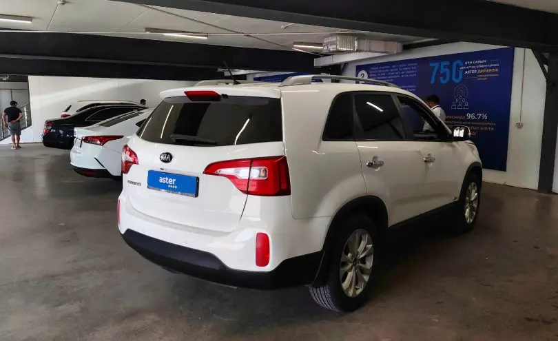 Kia Sorento 2012 года за 8 000 000 тг. в Астана фото 3