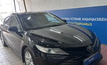 Toyota Camry 2019 года за 13 600 000 тг. в Астана фото 3
