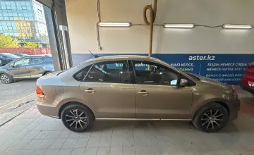 Volkswagen Polo 2017 года за 3 100 000 тг. в Астана фото 4