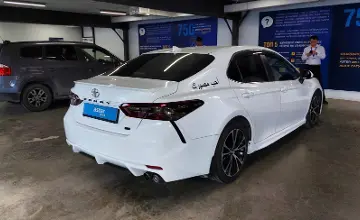 Toyota Camry 2018 года за 11 000 000 тг. в Астана фото 3