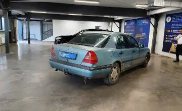Mercedes-Benz C-Класс 1994 года за 800 000 тг. в Астана фото 3