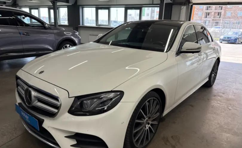Mercedes-Benz E-Класс 2018 года за 26 000 000 тг. в Астана