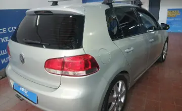 Volkswagen Golf 2010 года за 3 800 000 тг. в Астана