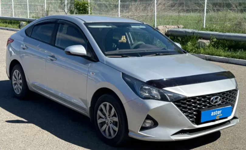 Hyundai Accent 2021 года за 6 200 000 тг. в Усть-Каменогорск фото 3