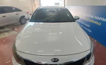 Kia Optima 2018 года за 6 000 000 тг. в Астана фото 2