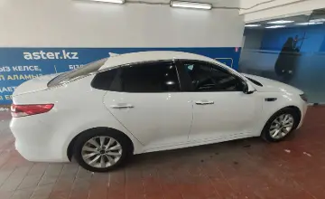 Kia Optima 2018 года за 6 000 000 тг. в Астана фото 4