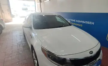 Kia Optima 2018 года за 6 000 000 тг. в Астана фото 3