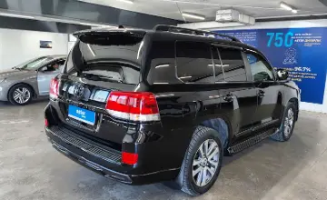 Toyota Land Cruiser 2017 года за 33 000 000 тг. в Астана фото 3