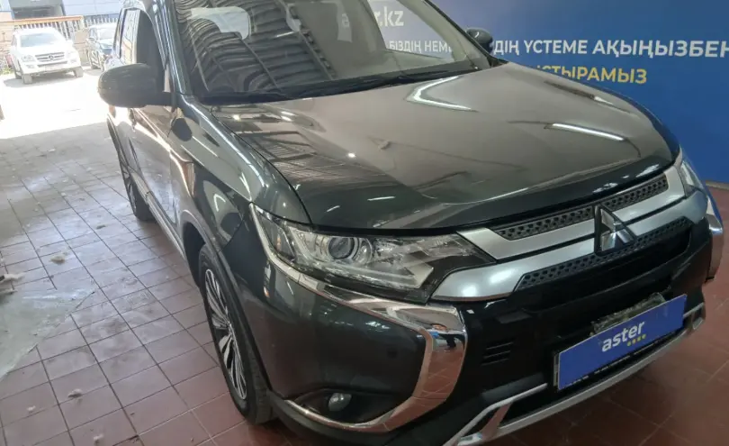 Mitsubishi Outlander 2020 года за 11 000 000 тг. в Астана фото 3